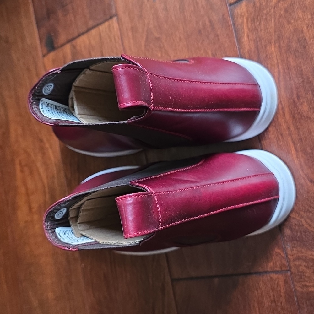 Men's Chelsea Sneaker In Wine - Picture 4 of 7